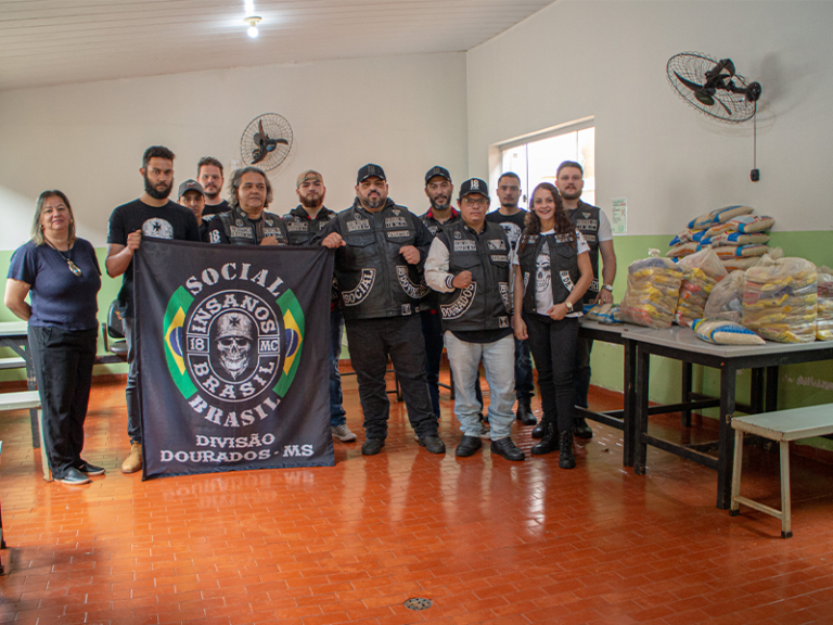 Ação Social do Moto Clube “Insanos” no Hospital Porta da Esperança